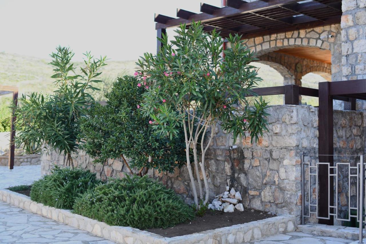 לושטיצה Villa Ariel מראה חיצוני תמונה