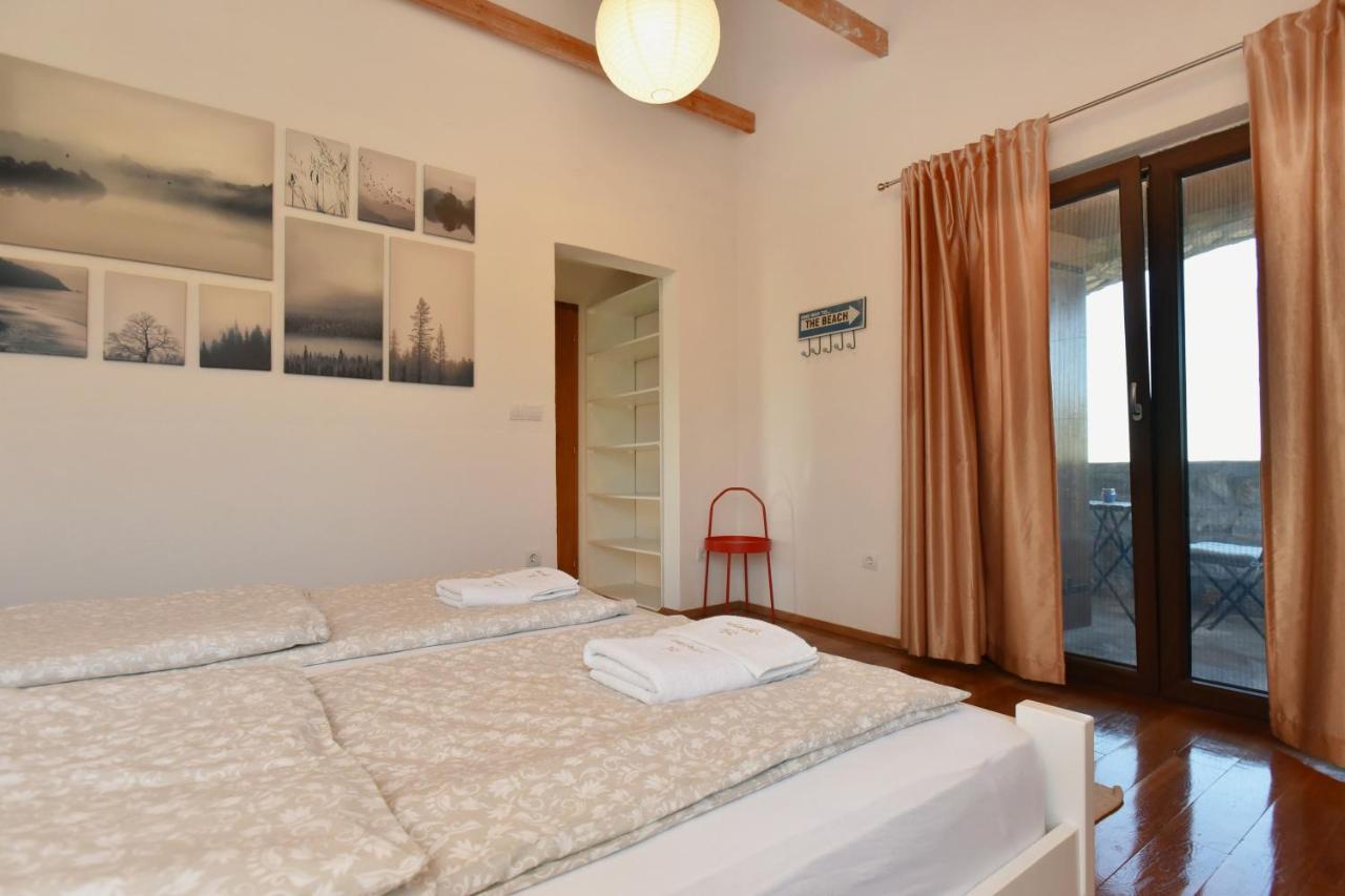 לושטיצה Villa Ariel מראה חיצוני תמונה