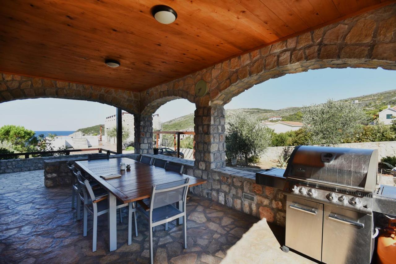 לושטיצה Villa Ariel מראה חיצוני תמונה