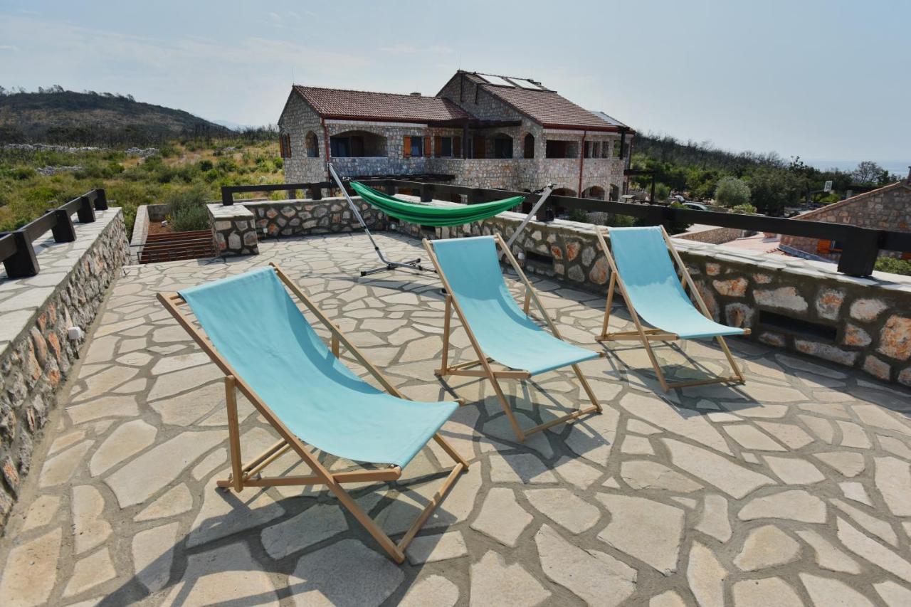 לושטיצה Villa Ariel מראה חיצוני תמונה