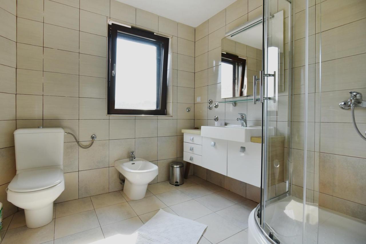 לושטיצה Villa Ariel מראה חיצוני תמונה