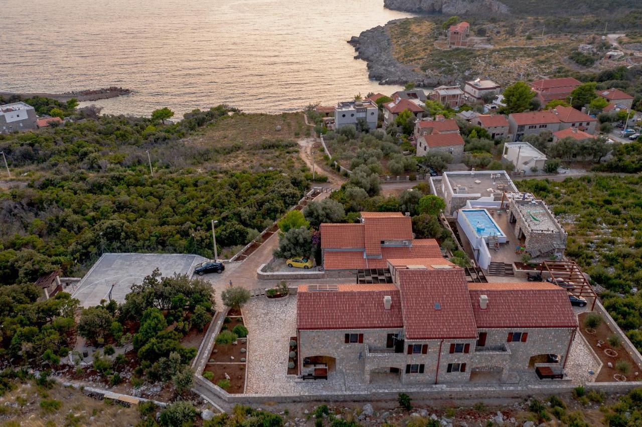 לושטיצה Villa Ariel מראה חיצוני תמונה